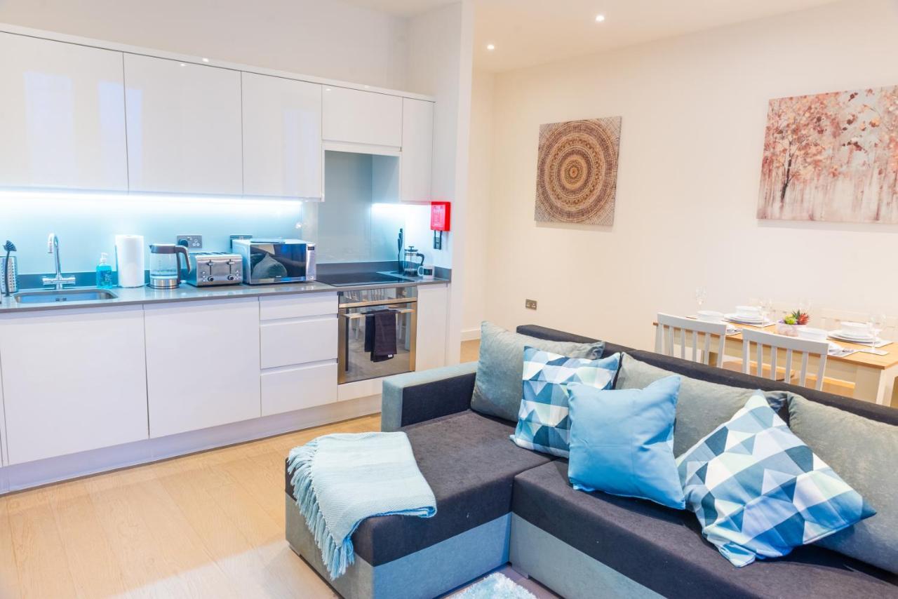 Absolute Stays On Grosvenor - St Albans-High Street- Near Luton Airport - St Albans Abbey Train Station -Close To London- Harry Potter World - The Odyssey Cinema-Contractors -London Road-Business-Leisure 外观 照片